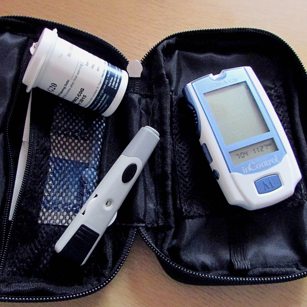 Unterzucker Hypoglykämie Diabetes Blutzucker-Messgerät und Teststreifen